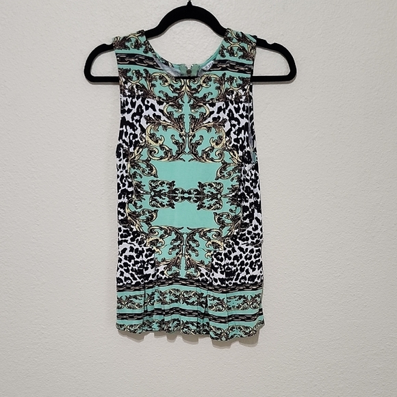 Buffalo David Bitton Tops - Buffalo David Bitton Graphic Sleeveless Green and Black Tank Top